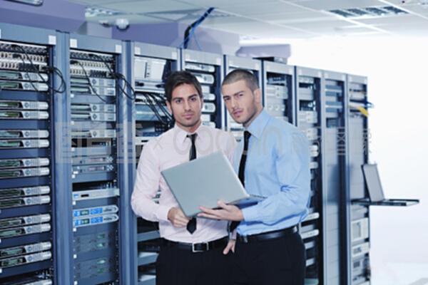 網絡服務器室中的計算機軟硬件關鍵要素